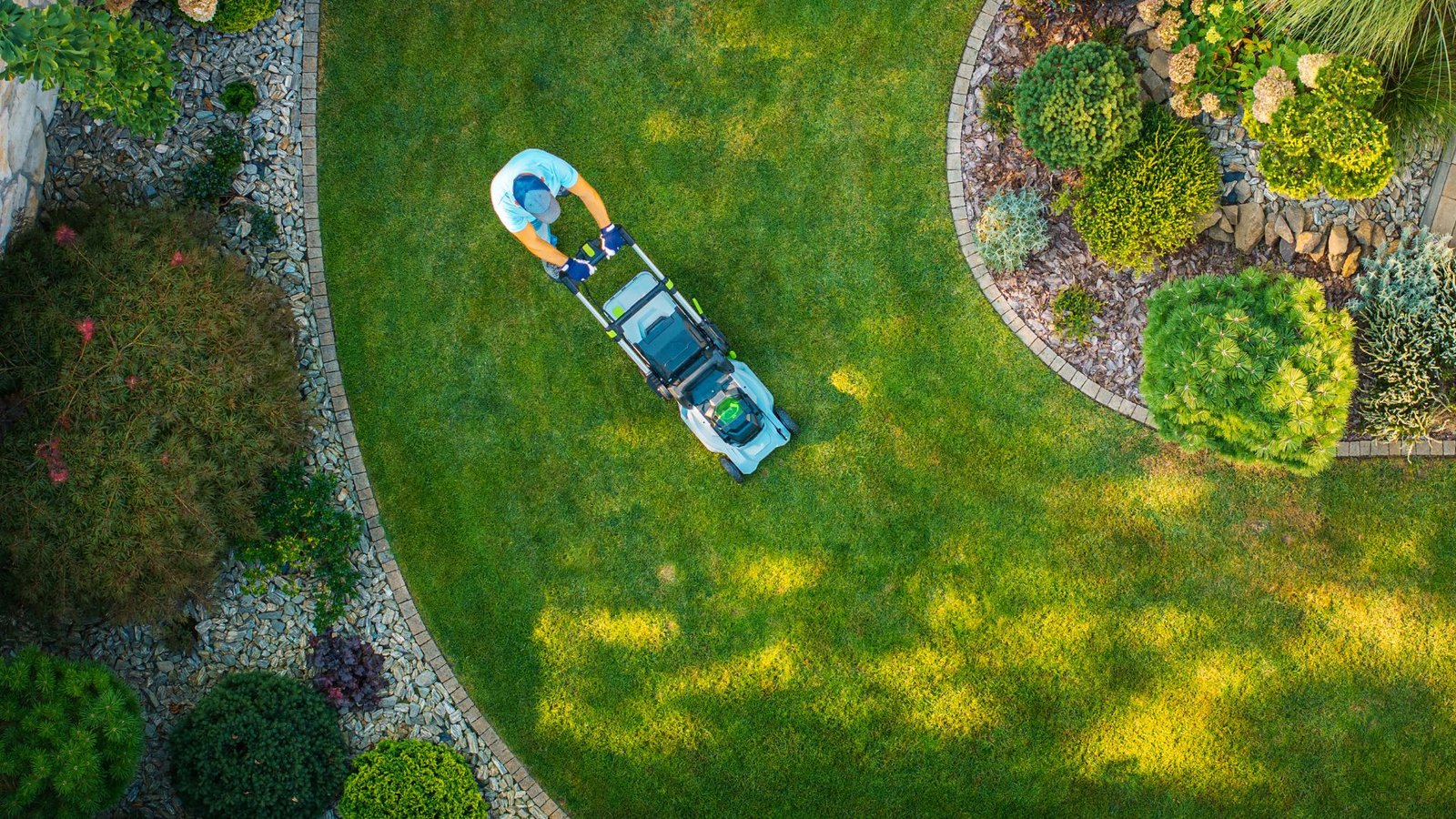 Lawn Care & Maintenance in Oakland County, MI: What It Takes to Keep a Lawn Thick, Green, and Clean
